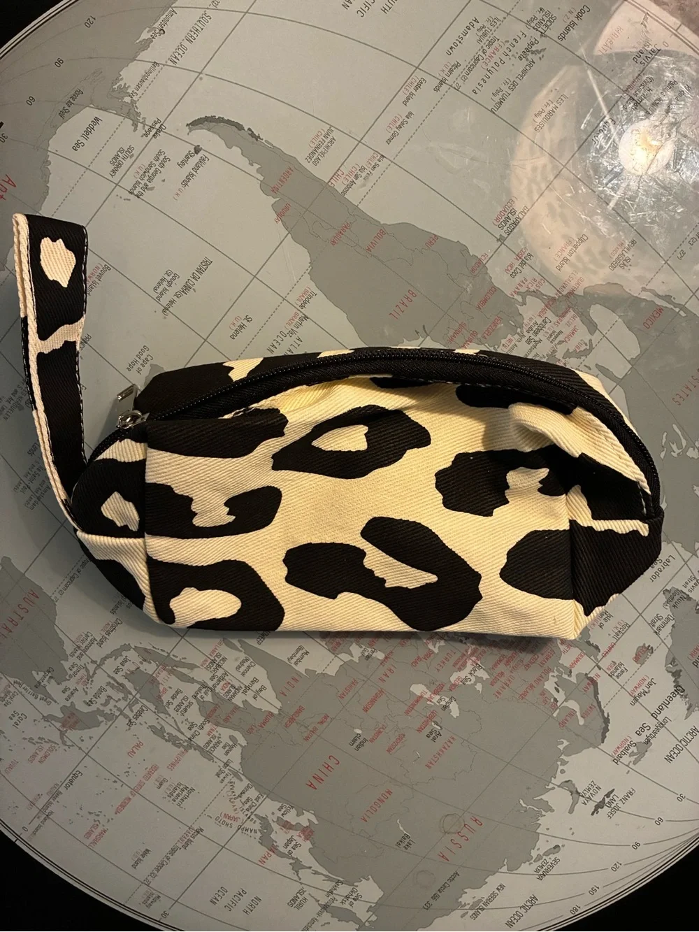 Black and Cream Leopard Print Wristlet Clutch Purse Zipper Closure Small Bag New